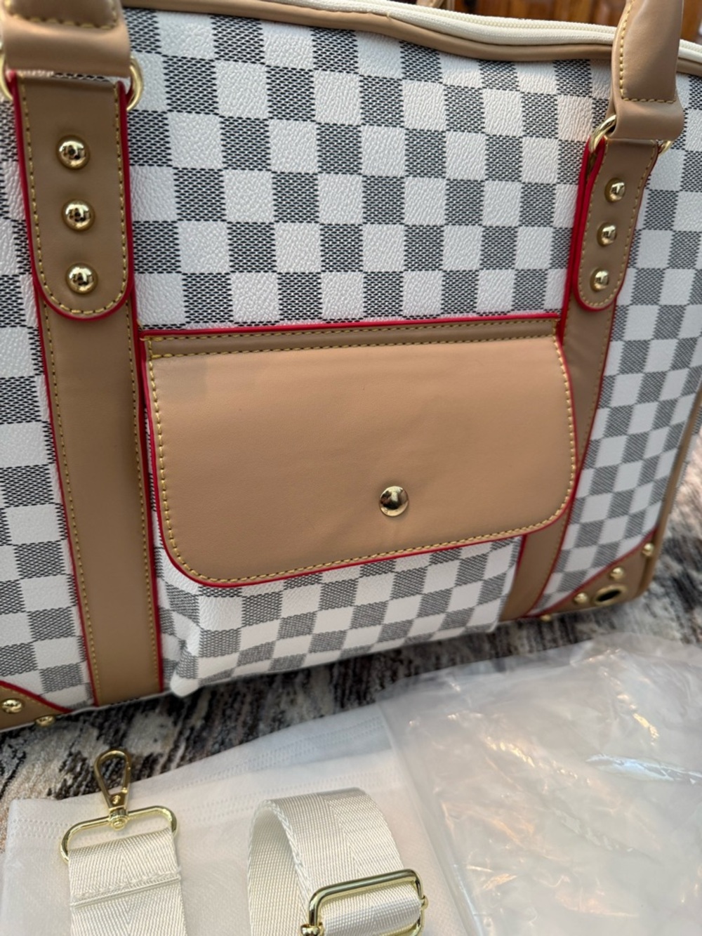 NEW! Chic Pet Bags - Hollywood Small Dog/Cat Pet Ventilated Travel Carrier Bag - Picture 3 of 16